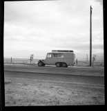 auto na silnici ke bakersfield kalifornie 000035