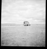 auto na stepi u bakersfield kalifornie 000035